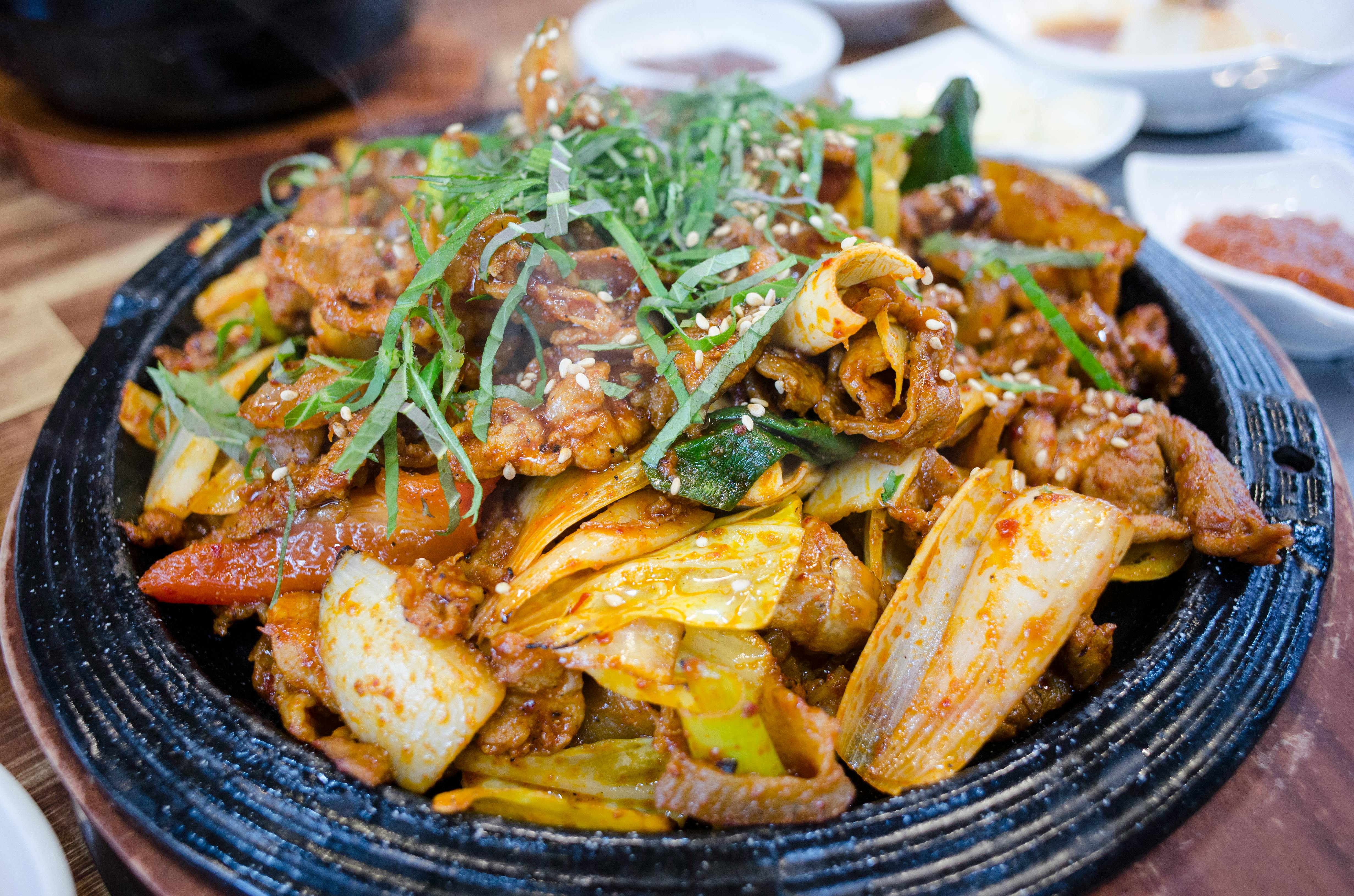2000 grams is approximately 4.409 pounds.